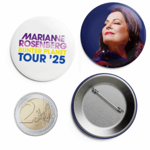 2er-Set Ansteckbuttons (Ø 38 mm) – Bunter Planet Tour ’25